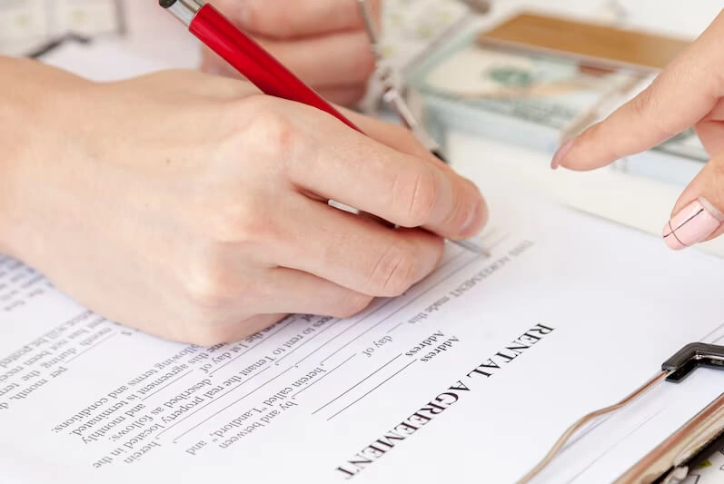 best real estate lawyers london